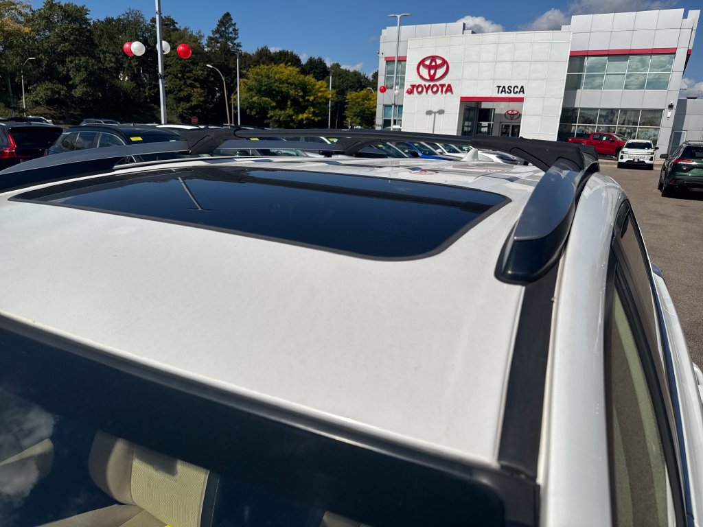 Used 2017 Toyota RAV4 XLE w/ Plus Special Value Package AWD/4WD image 46