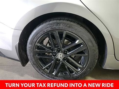 Used 2025 Toyota Camry SE image 20