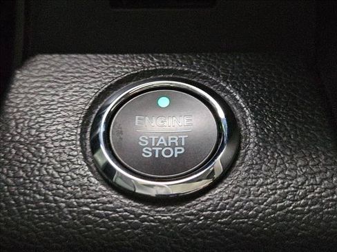 Used 2020 Ford F250 Platinum w/ FX4 Off-Road Package AWD/4WD image 23