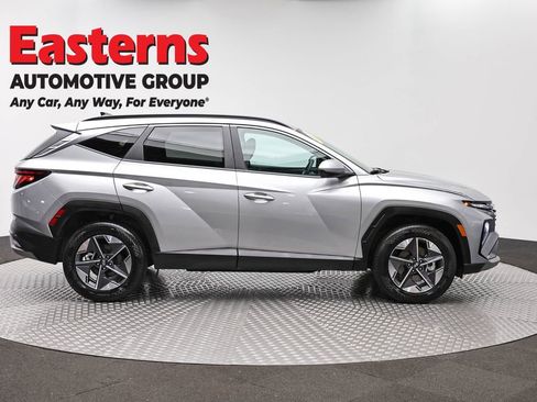 Used 2025 Hyundai Tucson SEL AWD/4WD image 4