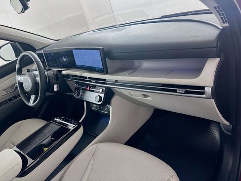 Certified 2025 Hyundai Tucson Limited image 30