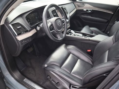 Used 2022 Volvo XC90 T8 Inscription image 13