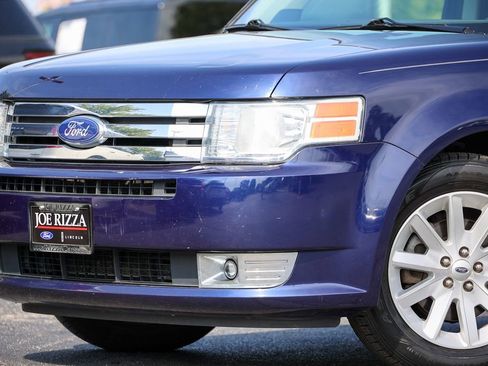 Used 2011 Ford Flex SEL w/ Rapid Spec Order Code FWD image 9