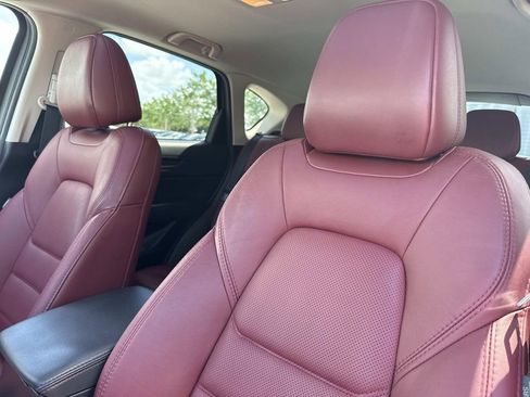 Certified 2021 MAZDA CX-5 Carbon Edition image 29