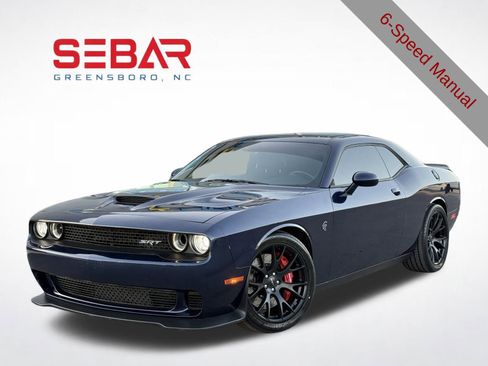 Used 2015 Dodge Challenger SRT Hellcat image 1