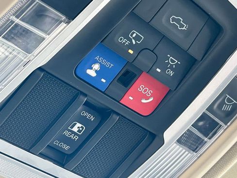 Used 2021 RAM 1500 Laramie image 20