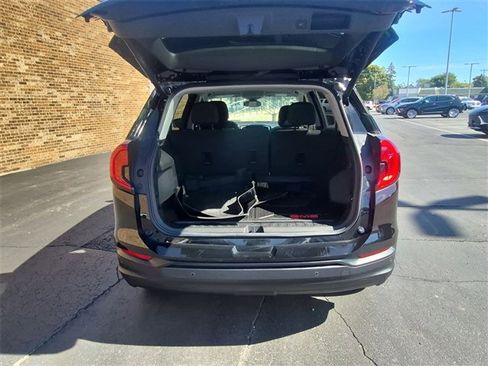 Certified 2023 GMC Terrain SLE w/ Driver Convenience Package image 23