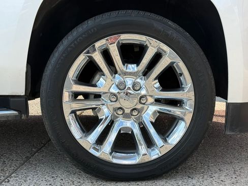 Used 2017 GMC Yukon SLT w/ Premium Edition AWD/4WD image 26