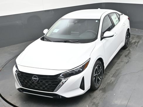 New 2025 Nissan Sentra SV w/ All-Weather Package image 32