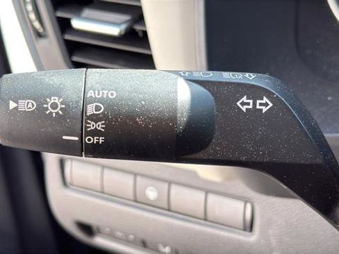 Used 2023 Nissan Rogue SV AWD/4WD image 23
