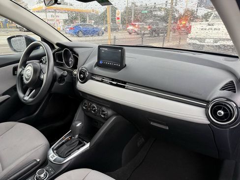 Used 2020 Toyota Yaris LE FWD image 25