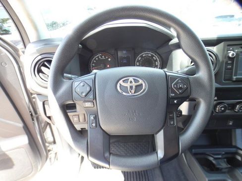 Used 2019 Toyota Tacoma SR AWD/4WD image 15