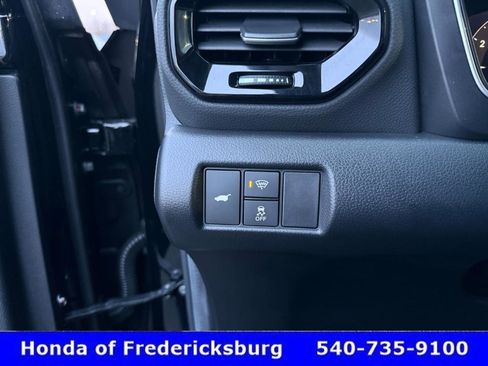 Certified 2025 Honda Pilot Elite image 36