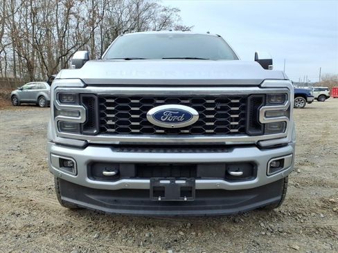 Used 2024 Ford F450 Limited w/ FX4 Off-Road Package image 6