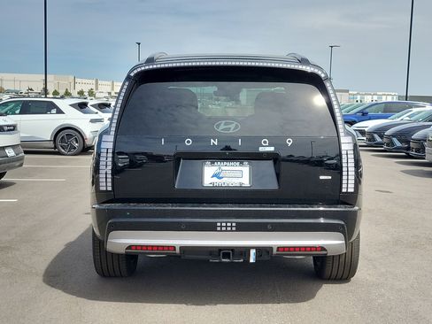New 2026 Hyundai Ioniq 9 Limited AWD/4WD image 4