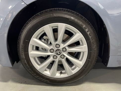 Used 2026 Toyota Corolla LE w/ LE Premium Package FWD image 9