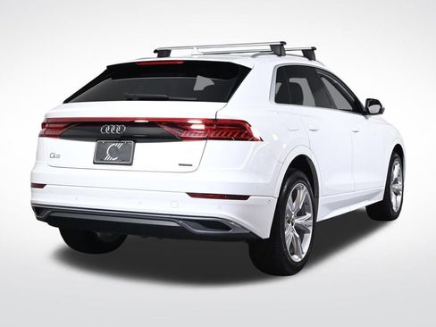 Used 2023 Audi Q8 Premium w/ Convenience Package AWD/4WD image 5