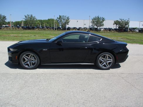 New 2025 Ford Mustang GT Premium RWD image 4