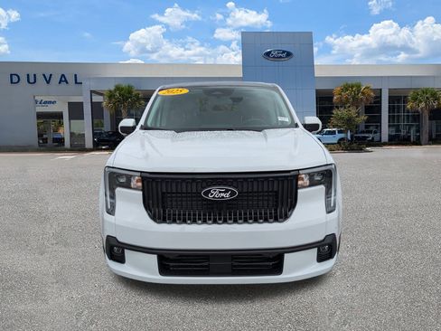 New 2025 Ford Maverick Lobo image 8