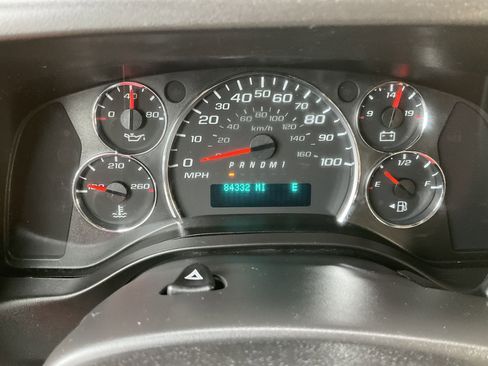 Used 2019 Chevrolet Express 2500 LT w/ LT Preferred Equipment Group image 11