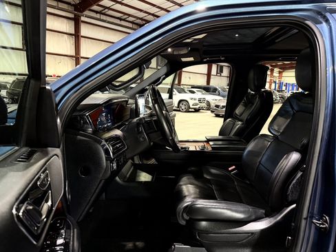 Used 2019 Lincoln Navigator Select w/ Technology Package RWD image 13