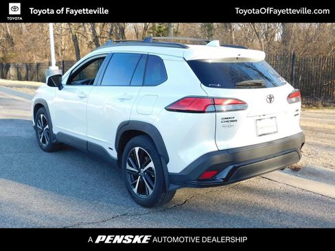 Used 2024 Toyota Corolla Cross XSE image 3