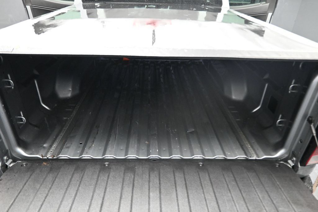 Used 2023 Chevrolet Colorado LT AWD/4WD image 14