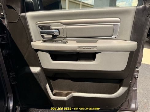 Used 2019 RAM 1500 Big Horn RWD image 34
