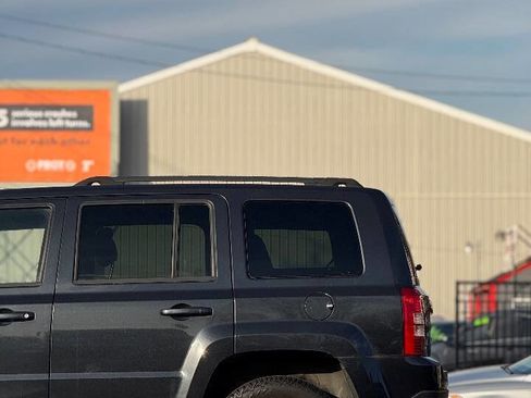 Used 2014 Jeep Patriot Sport w/ Power Value Group image 16