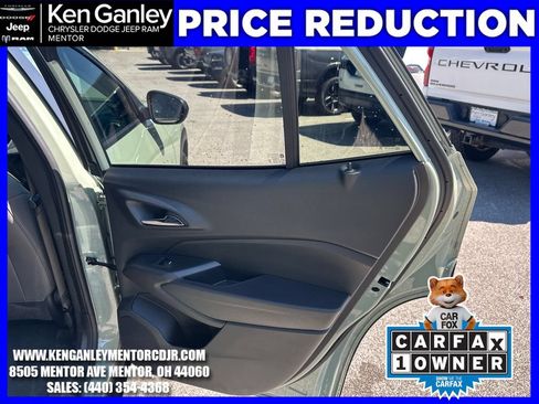 Used 2024 Chevrolet Trax ACTIV w/ Sunroof Package FWD image 23