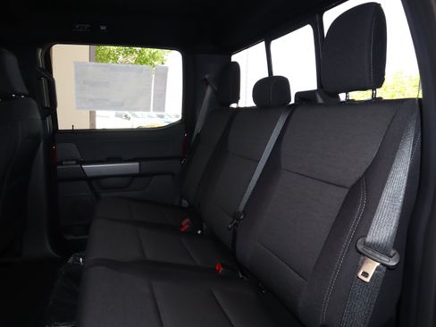 New 2026 Ford F150 XLT w/ Equipment Group 302A MID AWD/4WD image 39