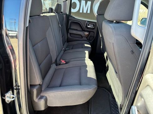 Used 2017 GMC Sierra 1500 SLE image 28