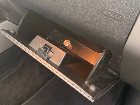 Used 2015 Ford Expedition Platinum image 38