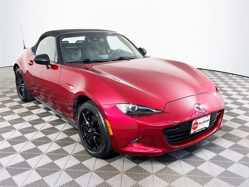 Used 2021 MAZDA MX-5 Miata Sport RWD image 1