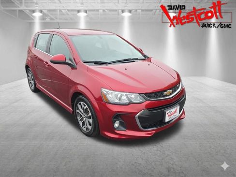Used 2017 Chevrolet Sonic LT FWD image 1