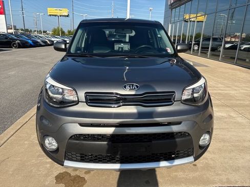 Used 2017 Kia Soul + FWD image 8