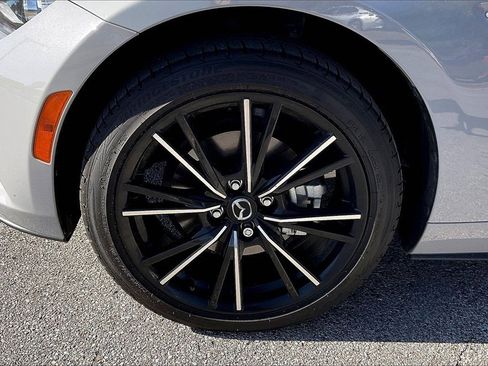 Used 2025 MAZDA MX-5 Miata RF Grand Touring image 5