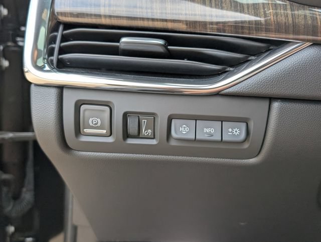 Used 2023 Cadillac XT4 Sport FWD image 13