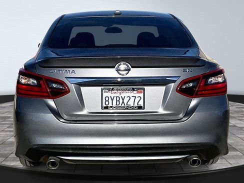 Used 2018 Nissan Altima 2.5 SR w/ SR Special Edition image 4