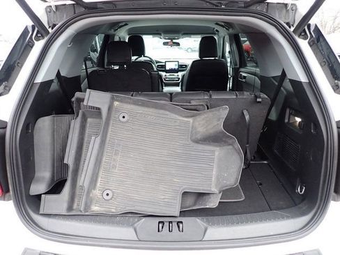 Certified 2023 Ford Explorer XLT w/ Equipment Group 202A image 8