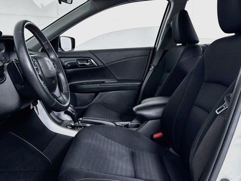Used 2015 Honda Accord Sport image 9