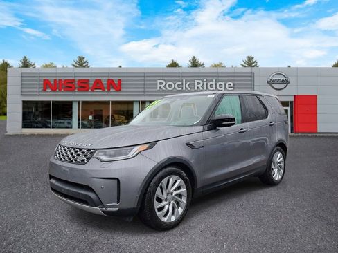 Used 2025 Land Rover Discovery S AWD/4WD image 4