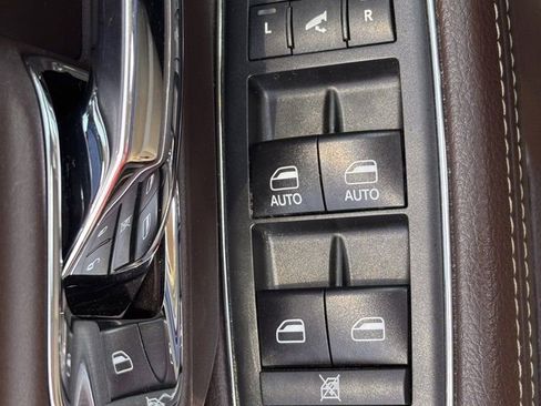 Used 2018 RAM 2500 Laramie w/ Convenience Group image 14