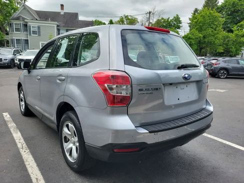 Used 2016 Subaru Forester 2.5i AWD/4WD image 6