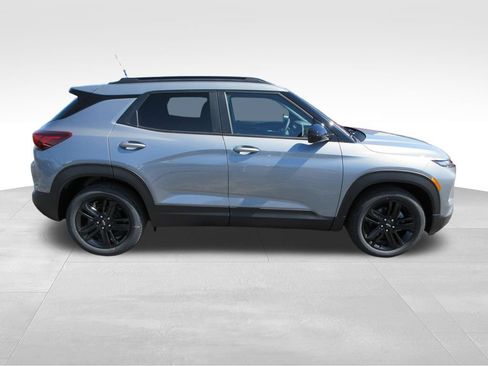 New 2026 Chevrolet TrailBlazer LT w/ Convenience Package FWD image 7