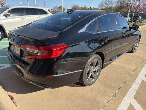 Used 2018 Honda Accord EX image 4