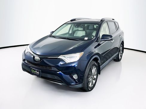 Used 2018 Toyota RAV4 Limited FWD image 3