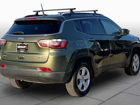Used 2019 Jeep Compass Latitude w/ Cold Weather Group AWD/4WD image 13