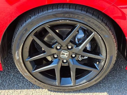 Used 2025 Honda Civic Sport image 9