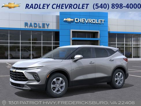 New 2026 Chevrolet Blazer LT image 2